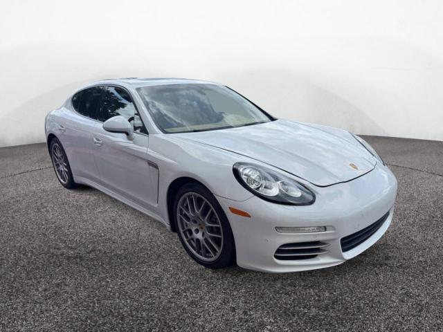  Salvage Porsche Panamera