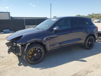  Salvage Porsche Cayenne
