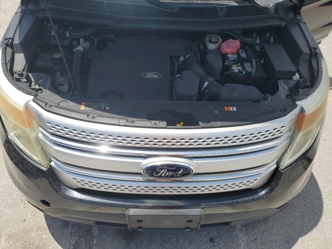 Ford Explorer Xlt Image 10