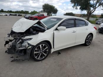  Salvage Nissan Altima
