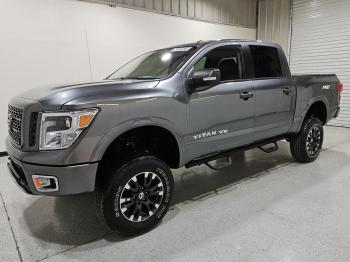  Salvage Nissan Titan