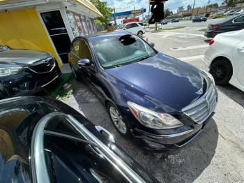  Salvage Hyundai Genesis