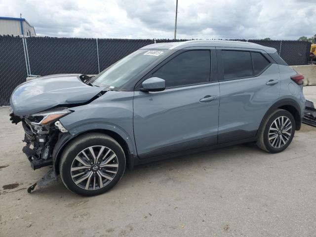  Salvage Nissan Kicks