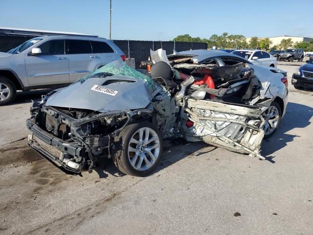  Salvage Hyundai Genesis