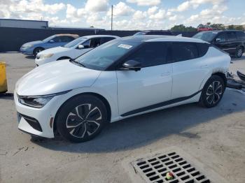  Salvage Kia EV6