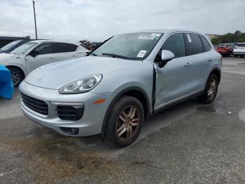  Salvage Porsche Cayenne