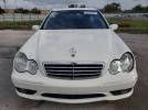 Mercedes-Benz C-Class 230 Image 12