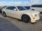 Chrysler 300 Touring Image 4