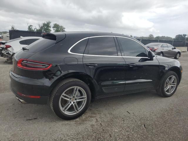 Porsche Macan S Image 8