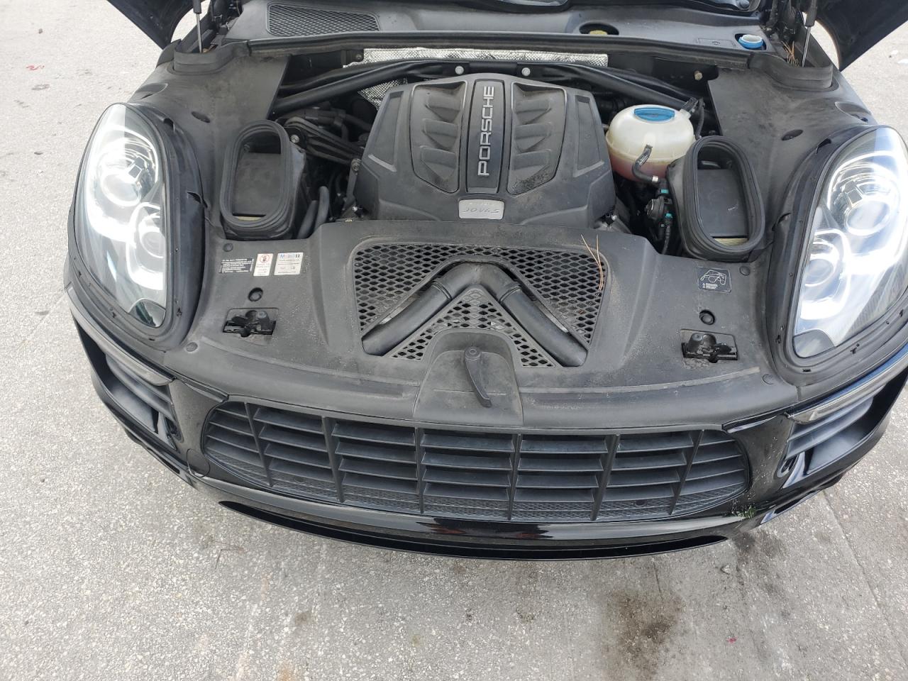 Porsche Macan S Image 12