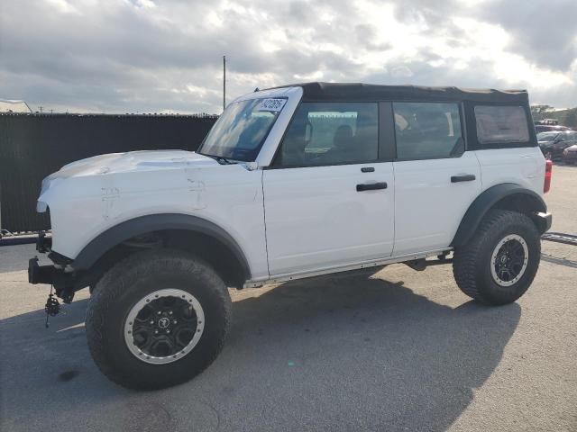  Salvage Ford Bronco