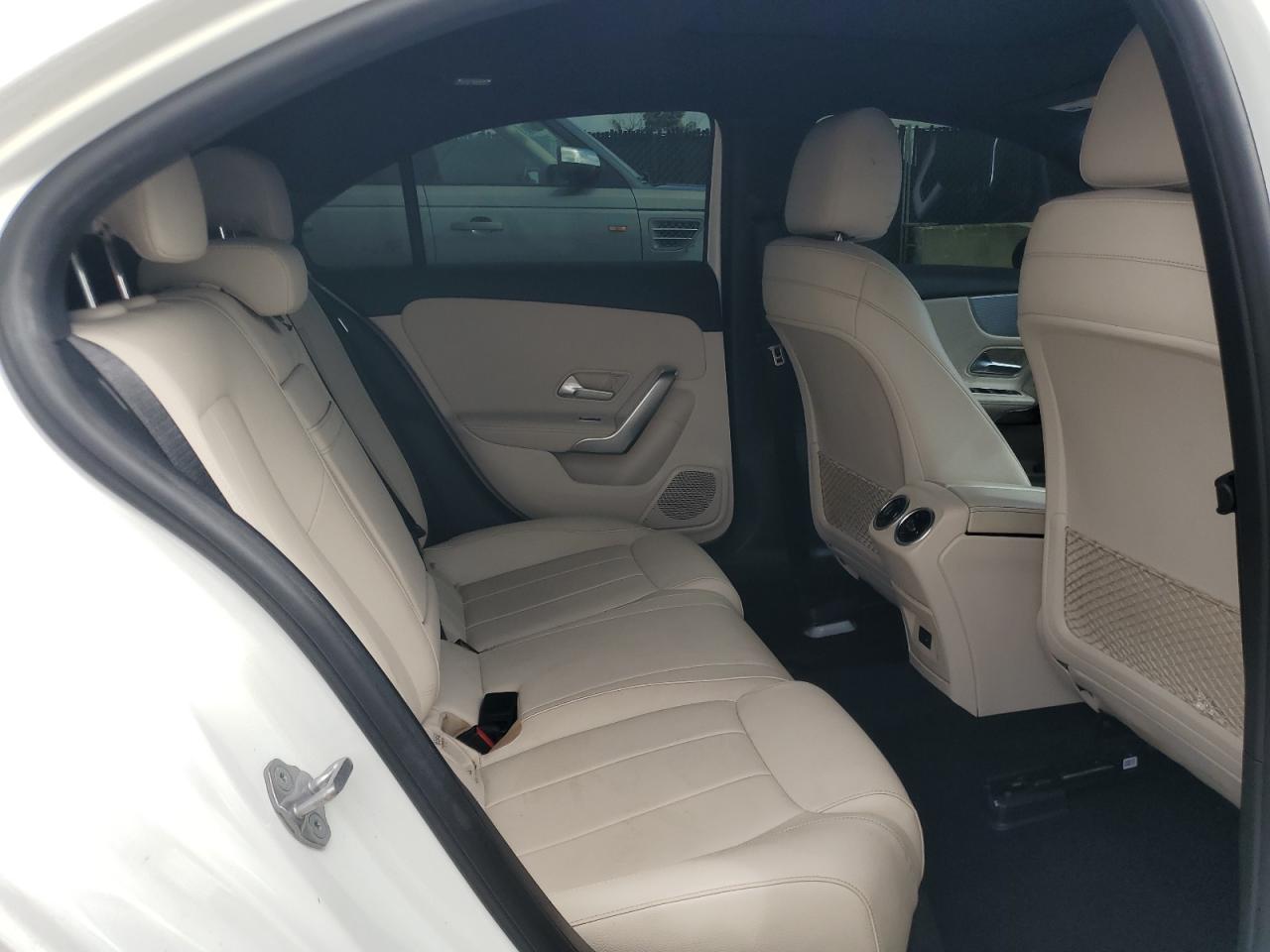 Mercedes-Benz A-Class 220 Image 9