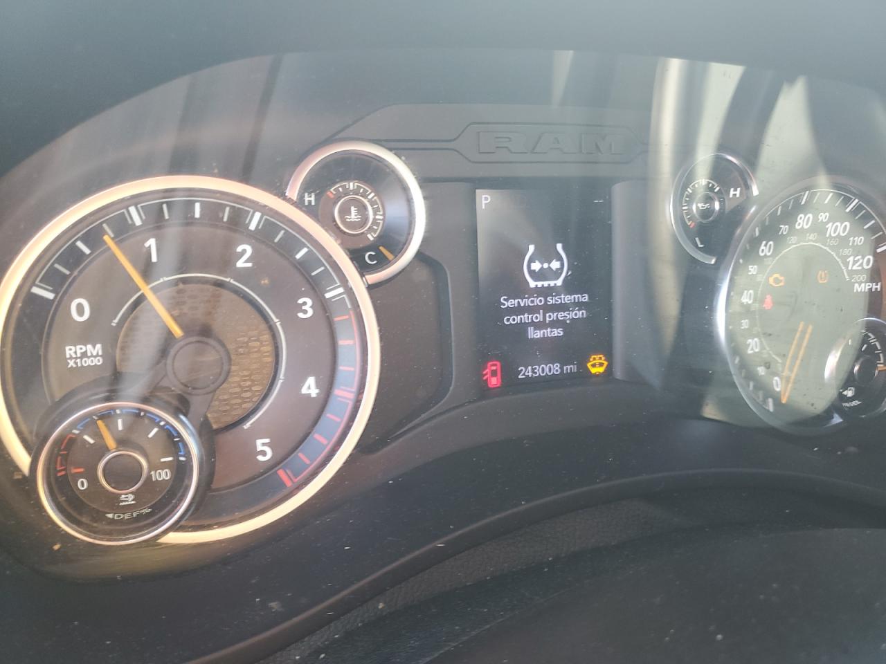 Ram 2500 Tradesman Image 7