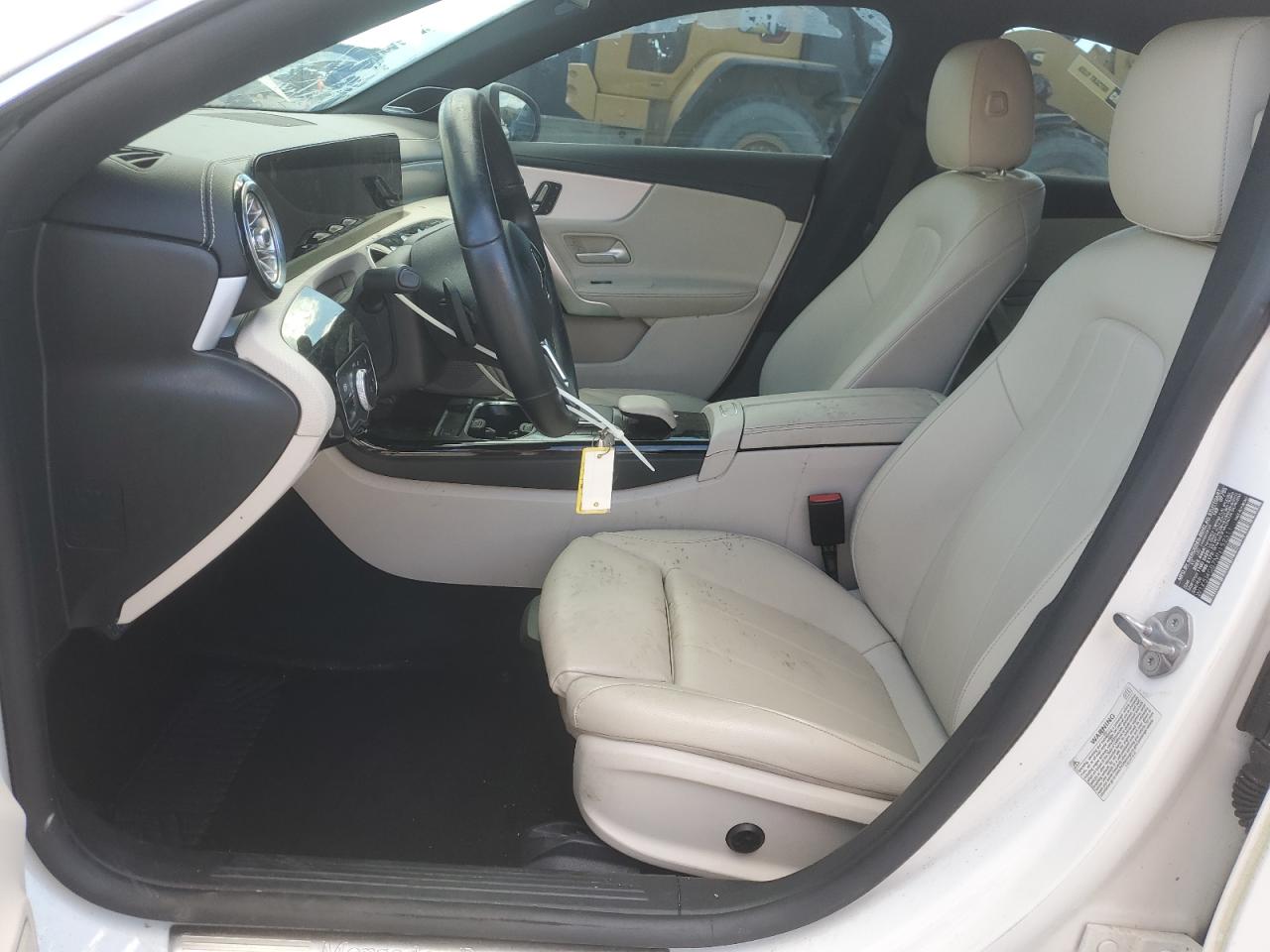 Mercedes-Benz Cla-class 250 Image 8