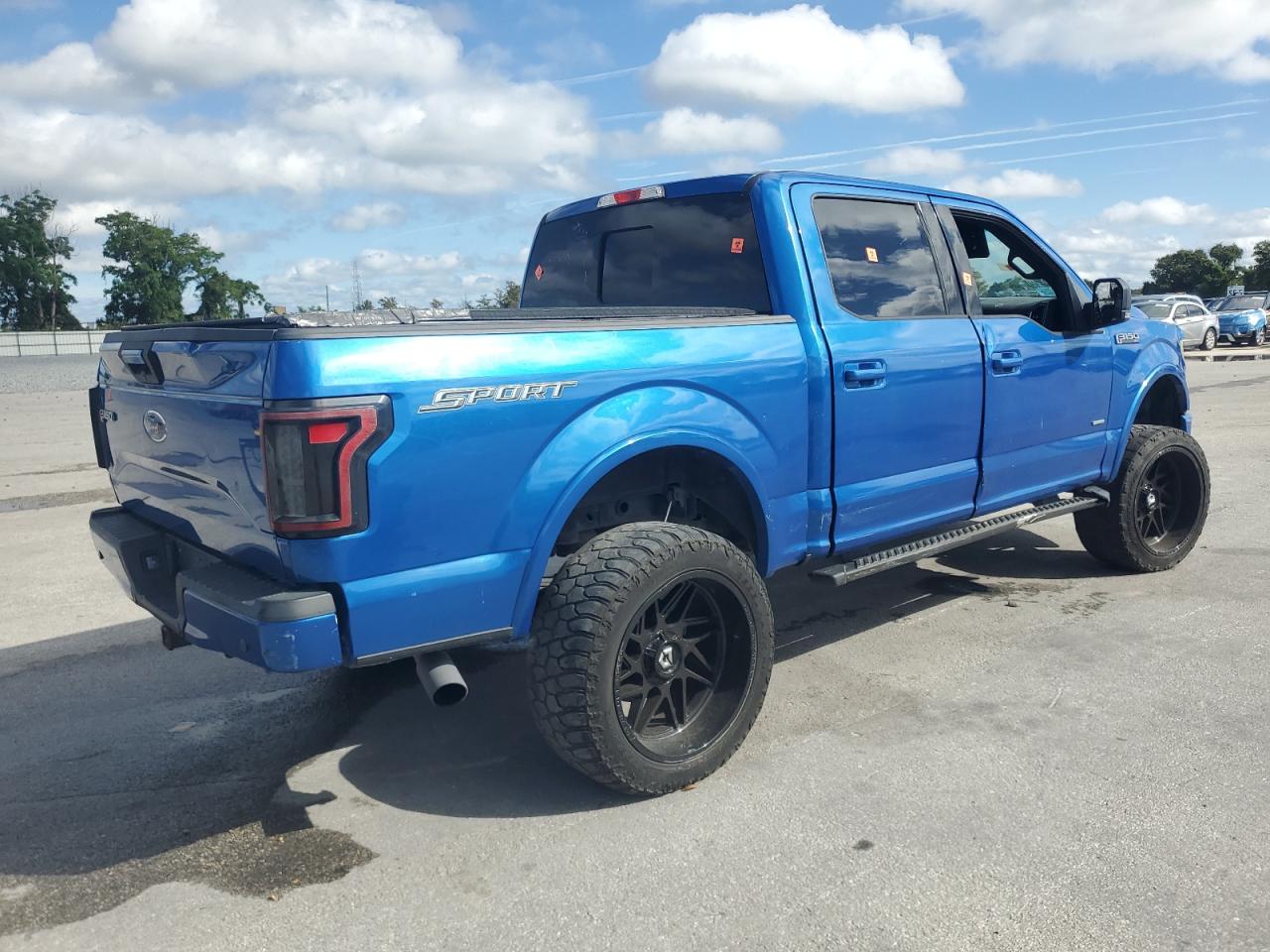 Ford F-150 Supercrew Image 2