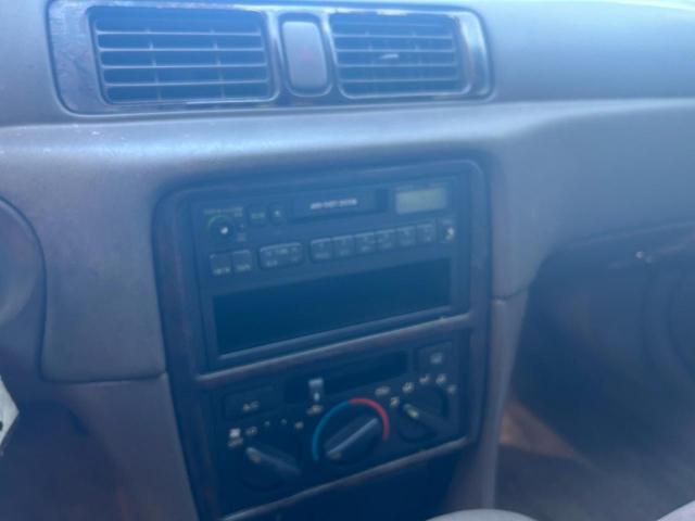 Toyota Camry Ce Image 9