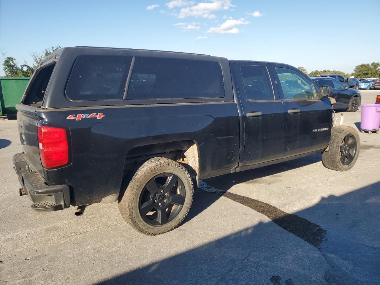 Chevrolet Silverado K1500 Image 6