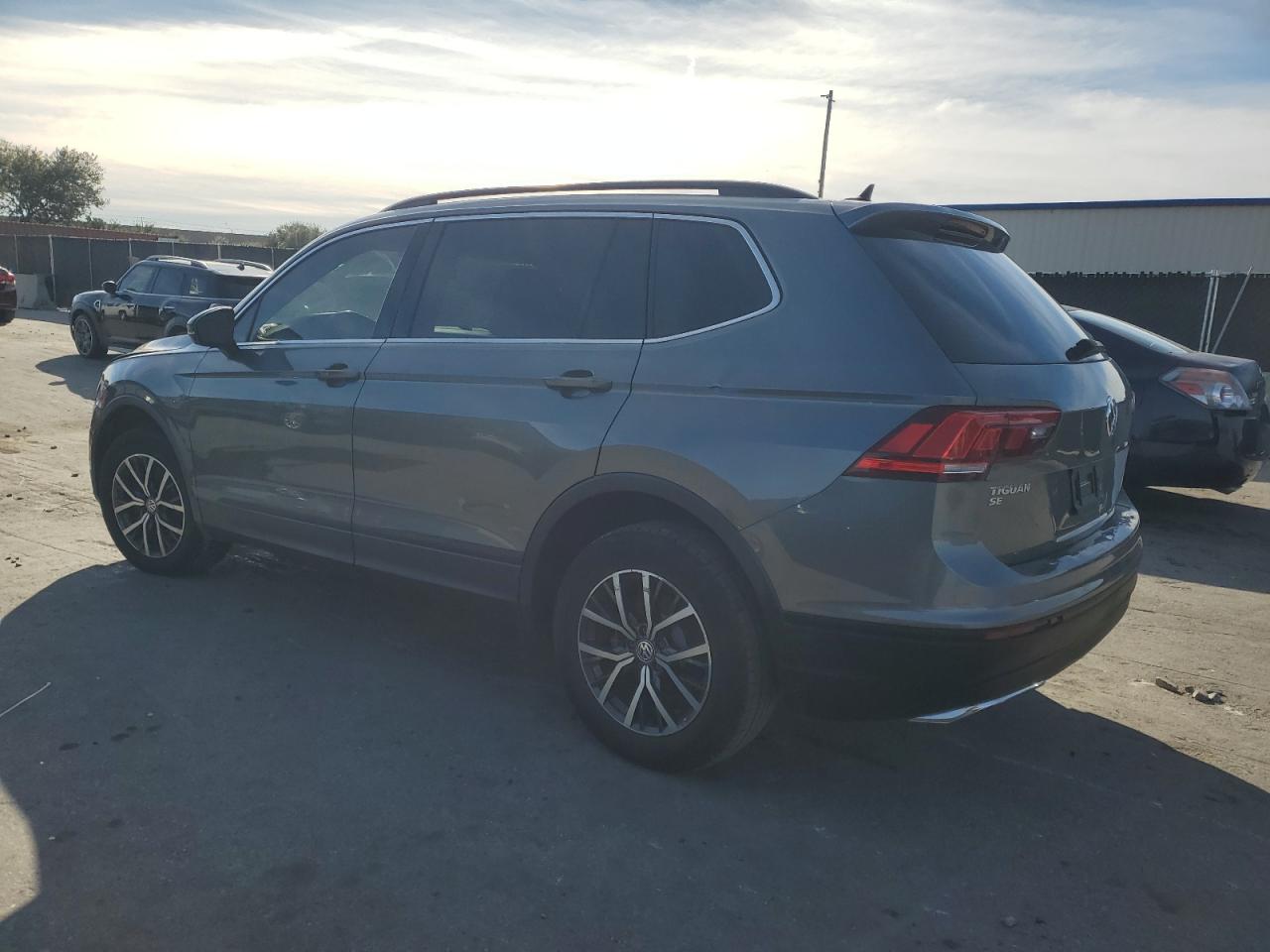 Volkswagen Tiguan Se Image 6