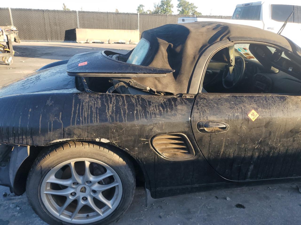 Porsche Boxster Image 6