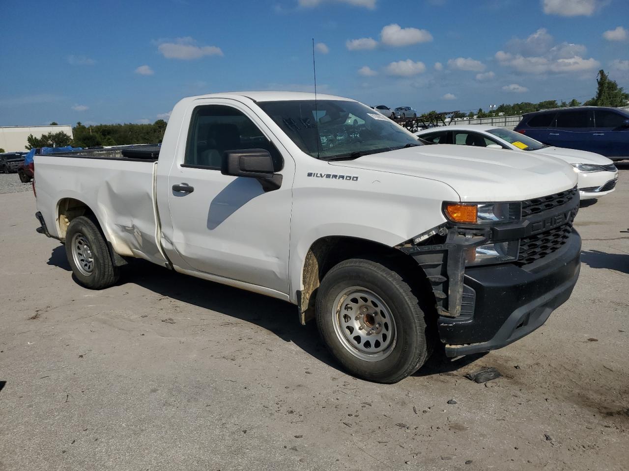 Chevrolet Silverado C1500 Image 10
