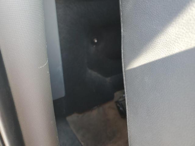 Chevrolet Silverado C1500 Image 2