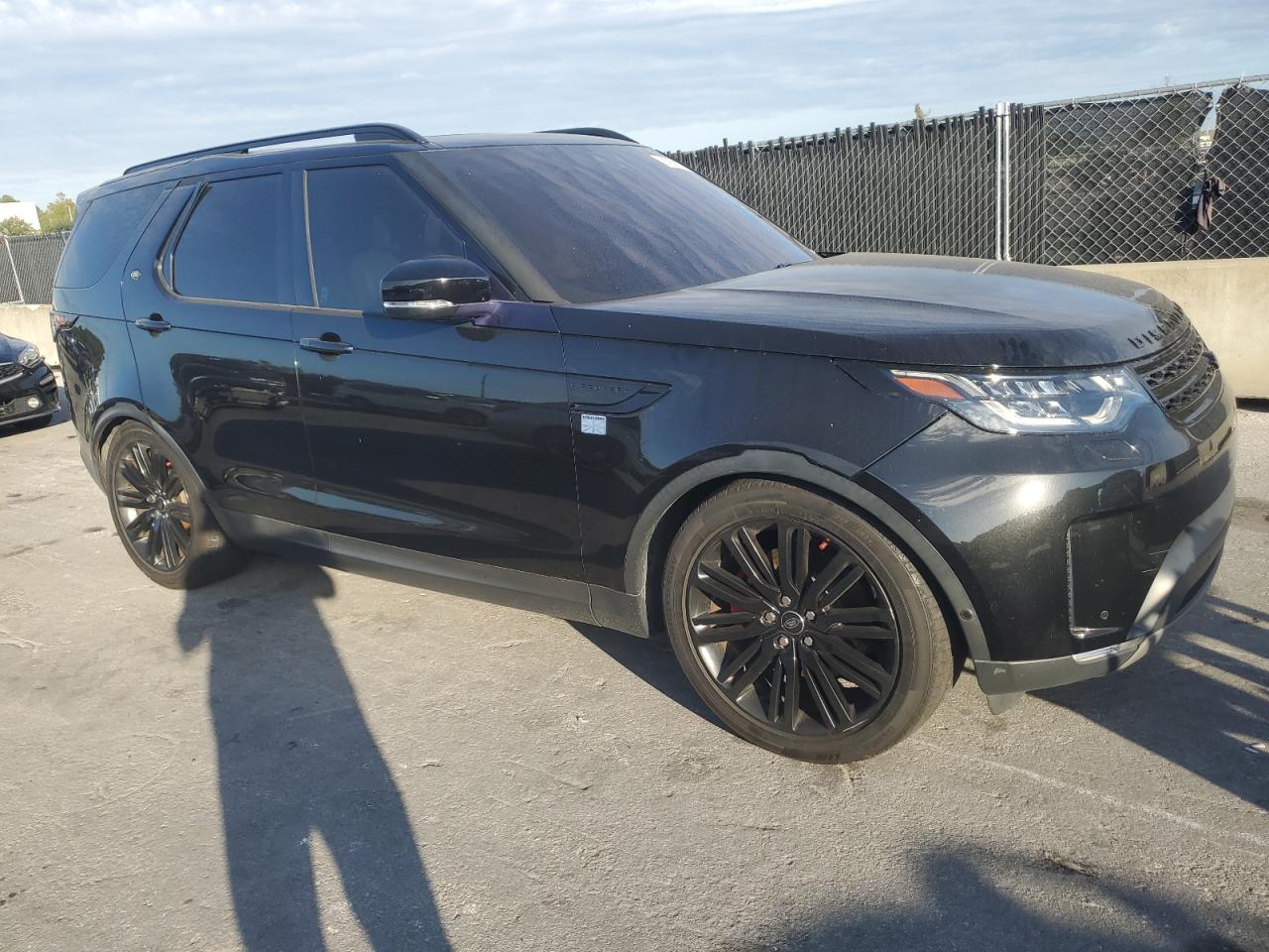 Land Rover Discovery Hse Luxury Image 10