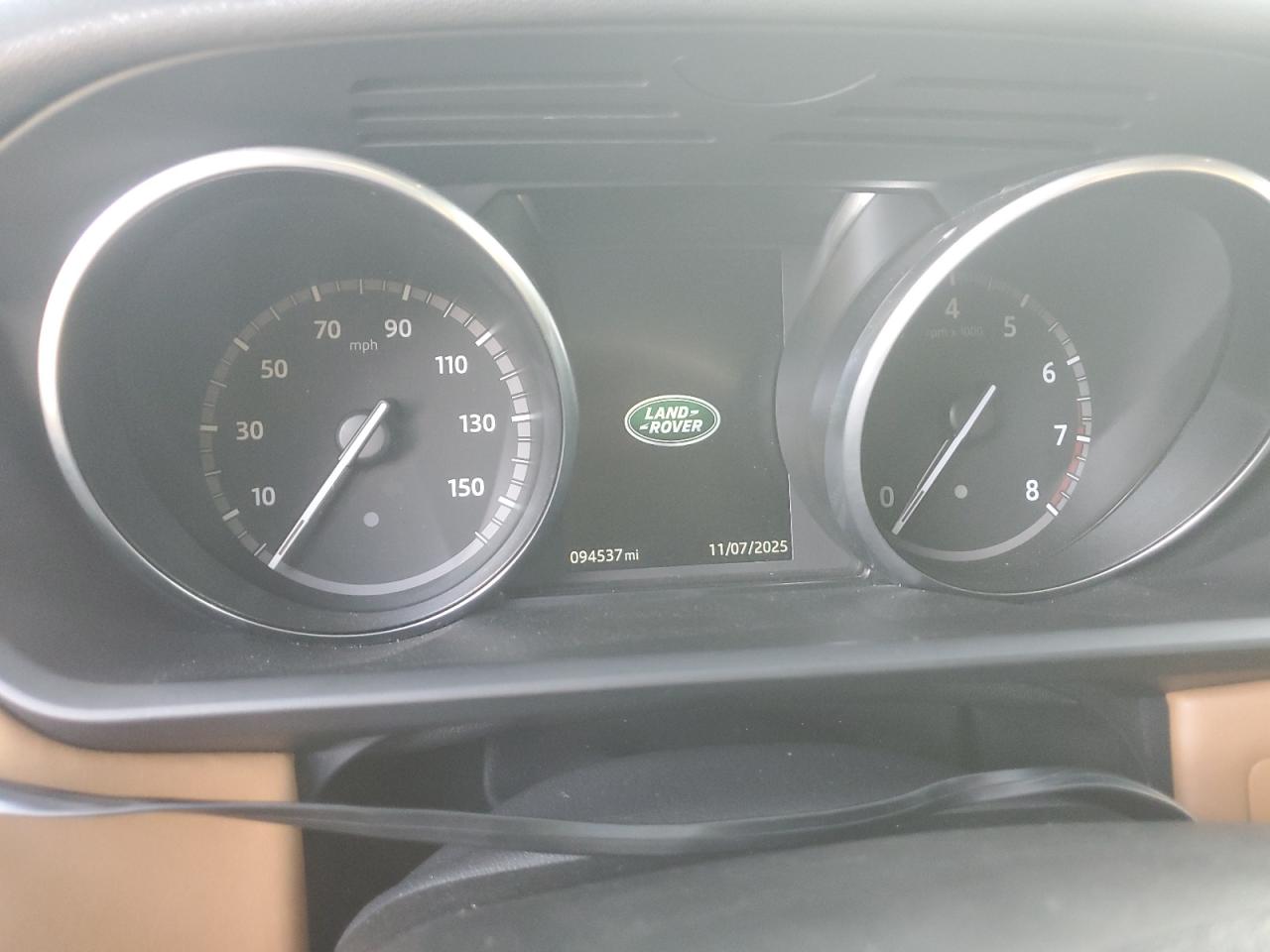 Land Rover Discovery Hse Luxury Image 11