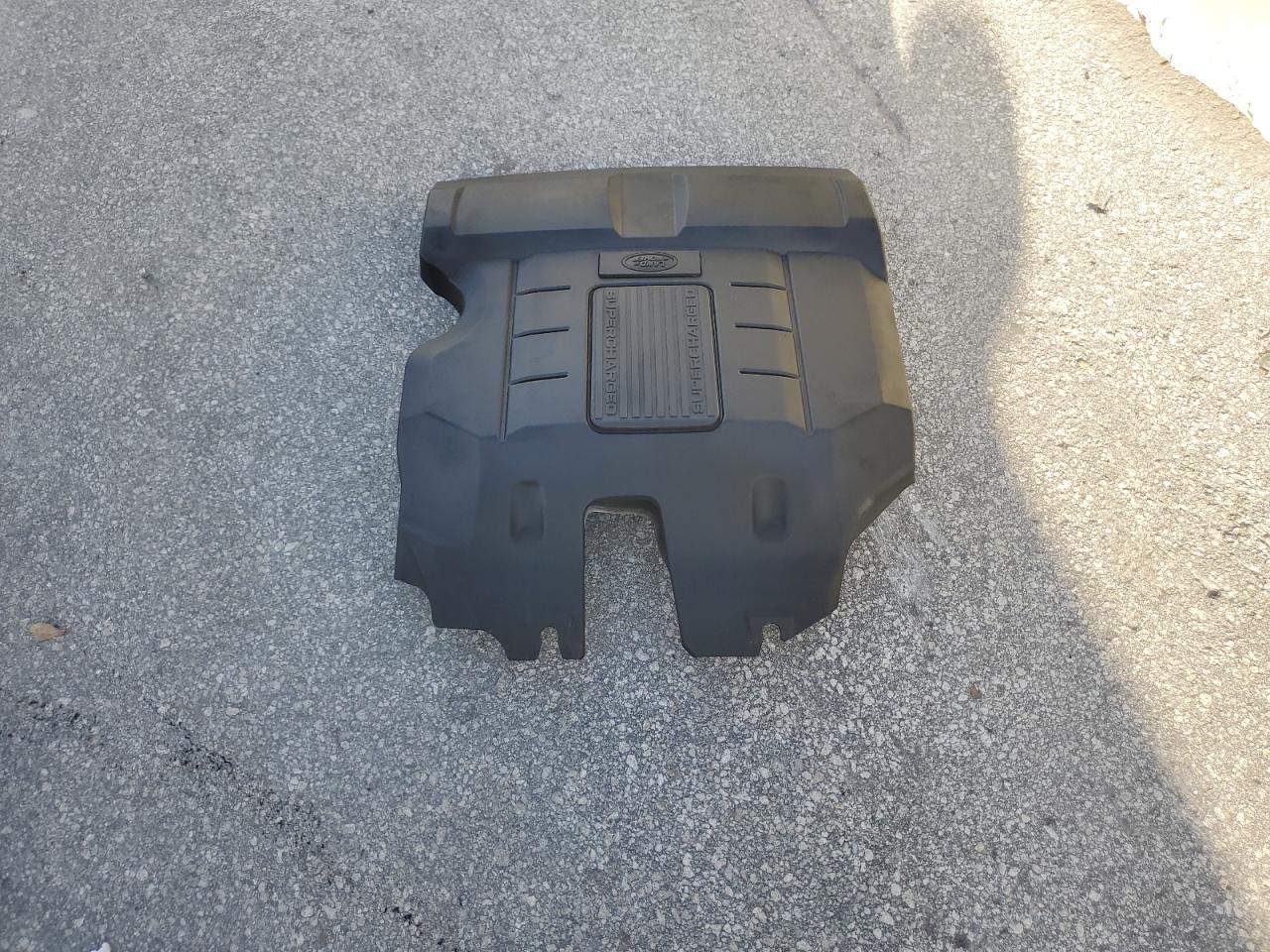 Land Rover Discovery Hse Luxury Image 6