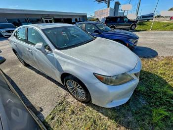  Salvage Lexus Es