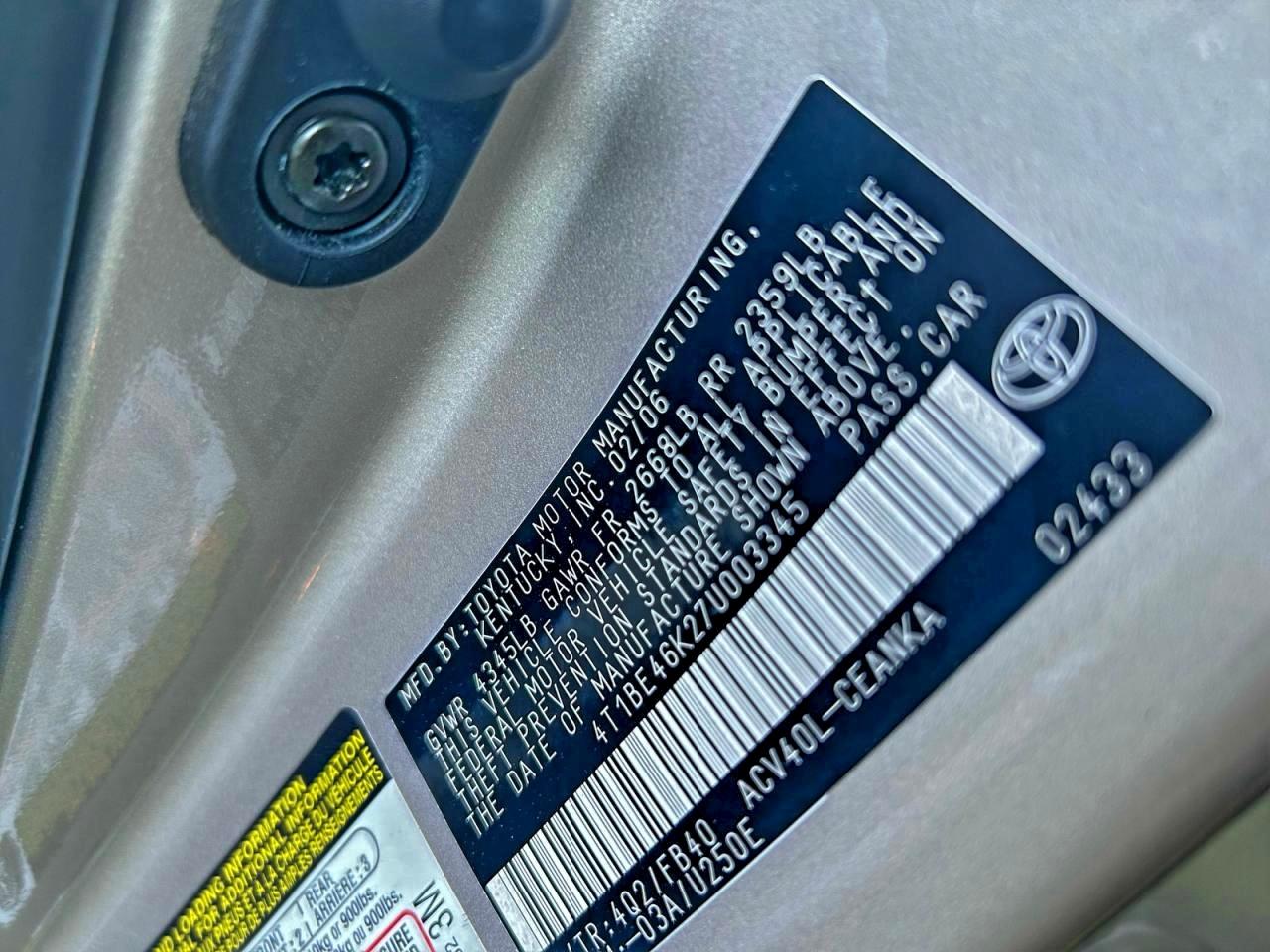 Toyota Camry Ce Image 6