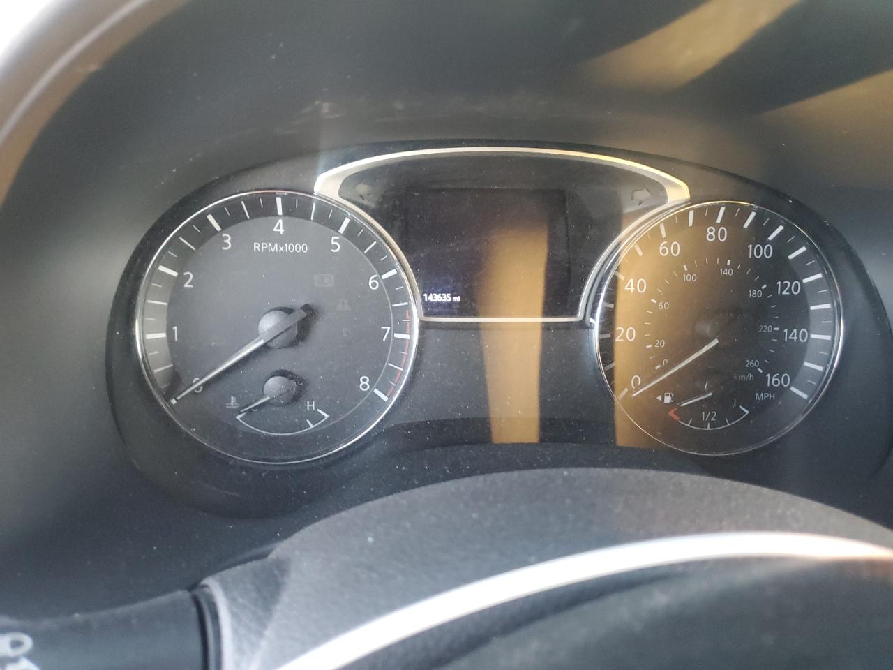 Nissan Pathfinder Sl Image 4