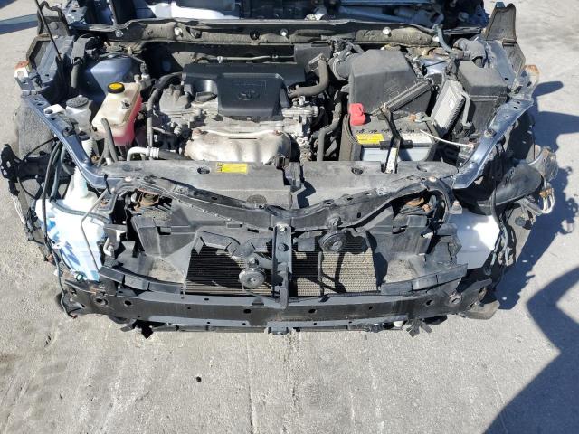 Toyota RAV4 Le Image 10