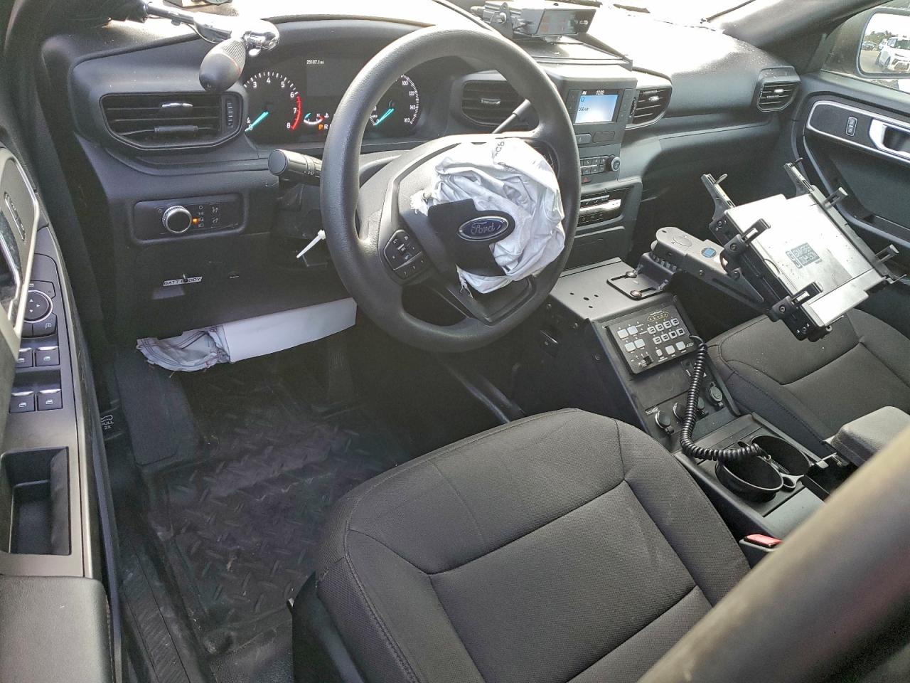 Ford Explorer Police Interceptor Image 14