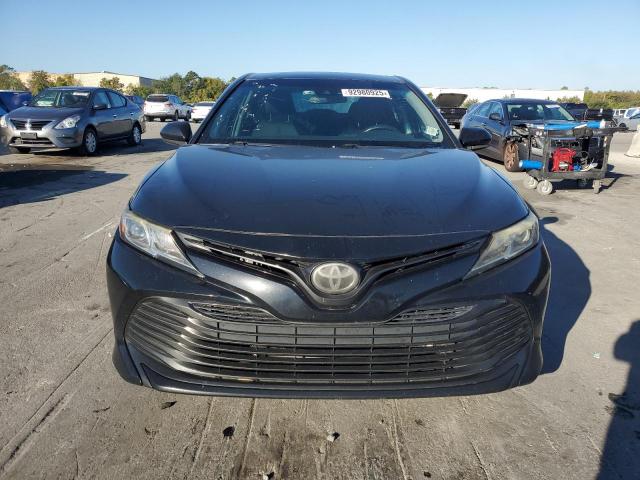 Toyota Camry L Image 8