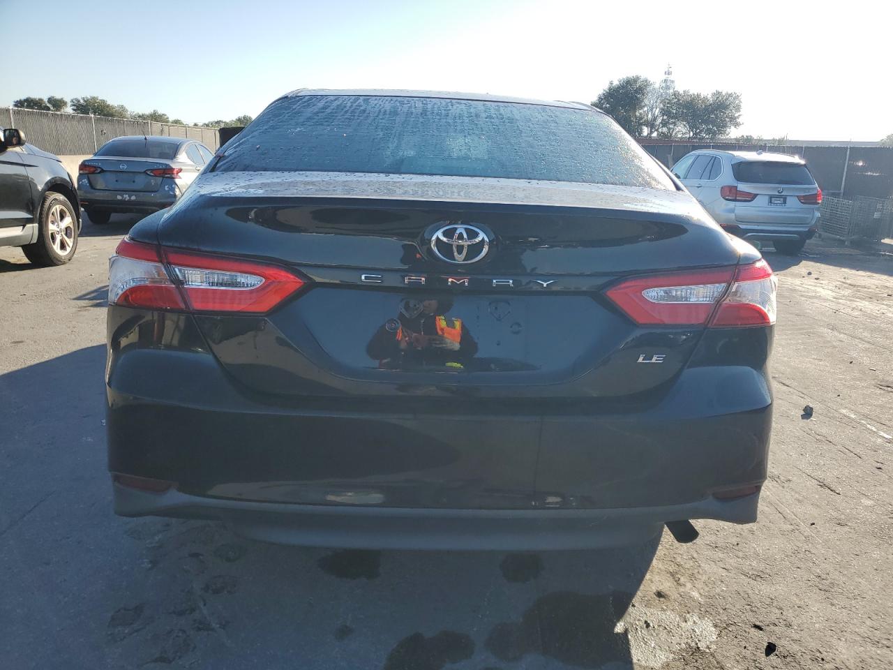 Toyota Camry L Image 12