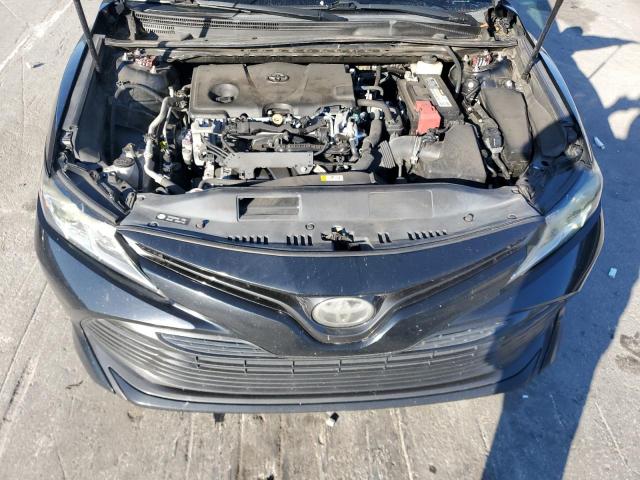 Toyota Camry L Image 2