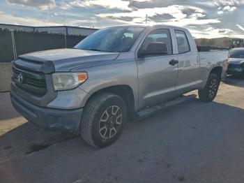  Salvage Toyota Tundra