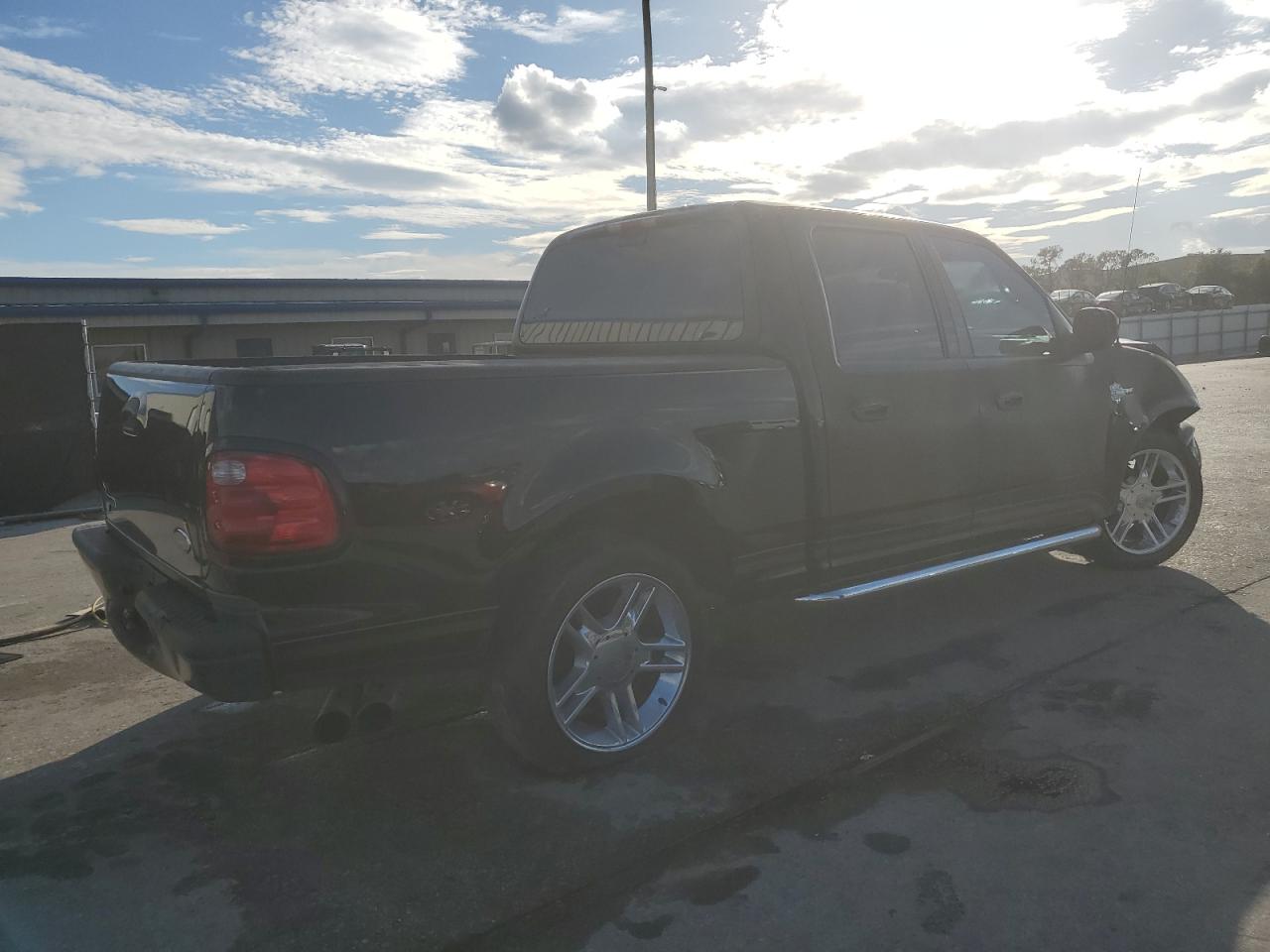 Ford F-150 Supercrew Image 10