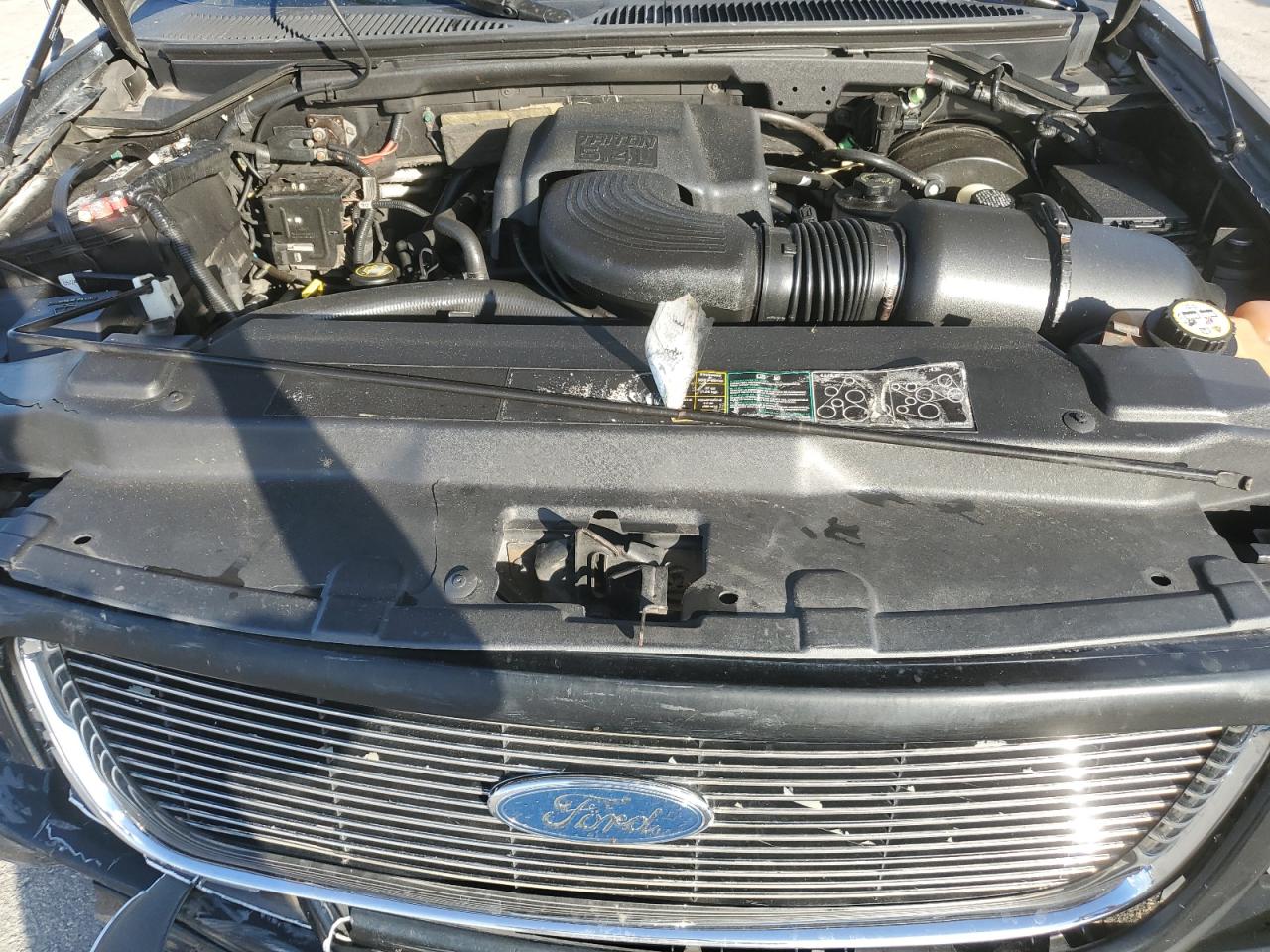 Ford F-150 Supercrew Image 9