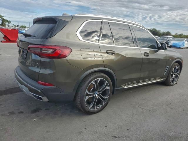 BMW X Series Xdrive45e Image 2
