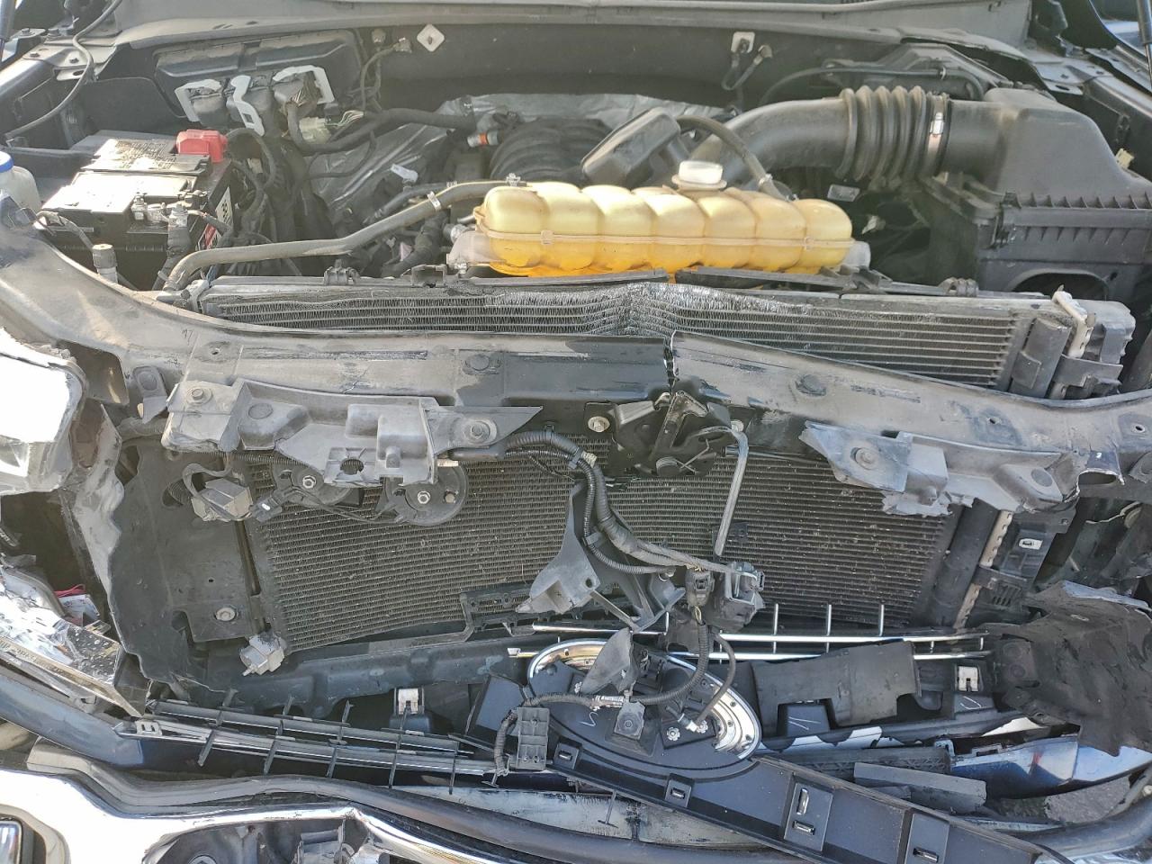 Ford F-150 Supercrew Image 6