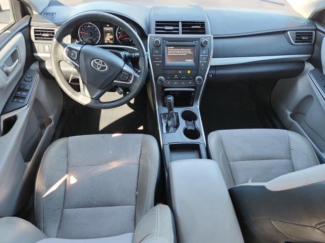 Toyota Camry Le Image 12