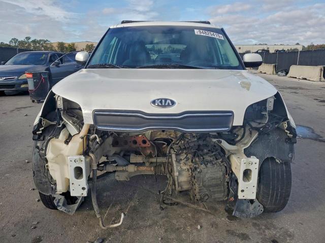 Kia Soul Image 2