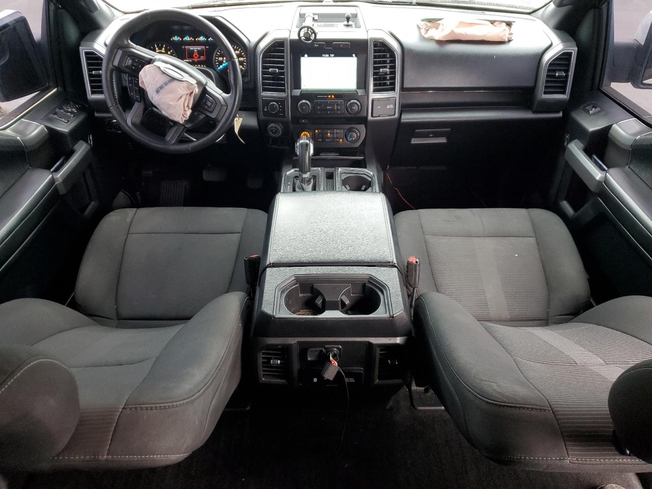 Ford F-150 Supercrew Image 4