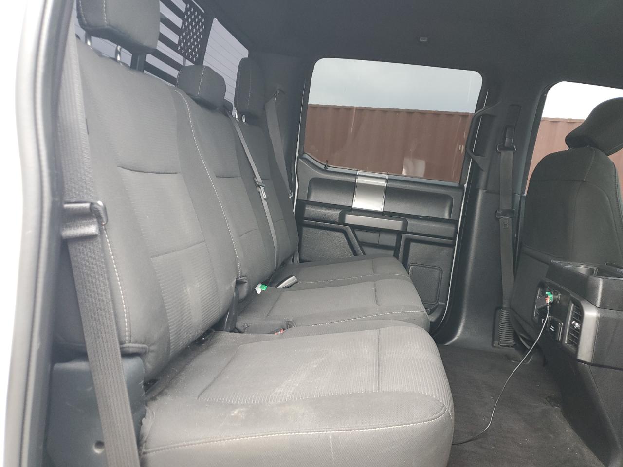 Ford F-150 Supercrew Image 12