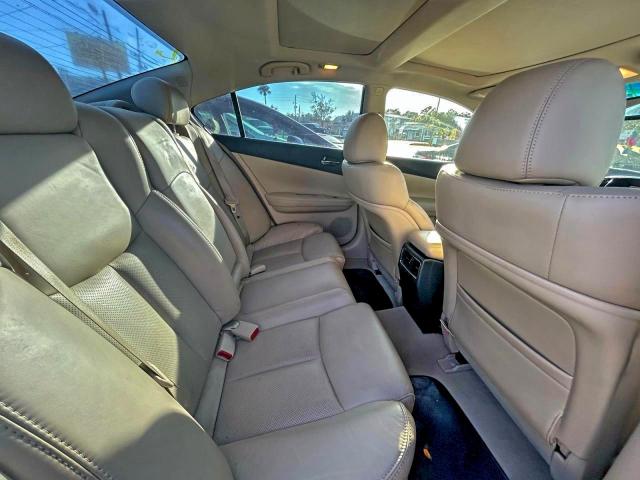 Nissan Maxima S Image 6