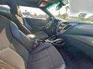 Hyundai VELOSTER Image 4