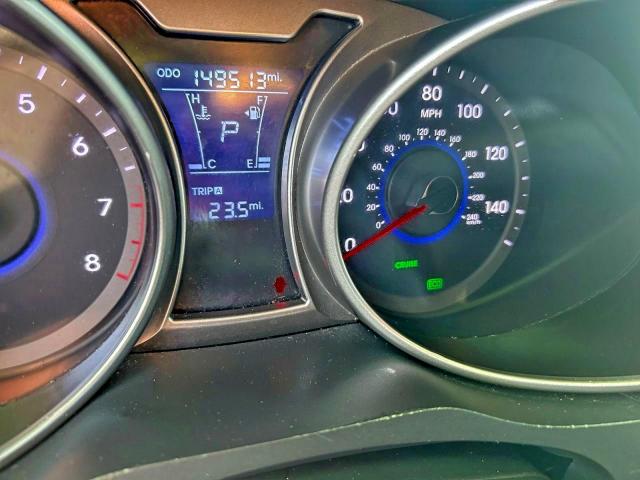 Hyundai VELOSTER Image 9