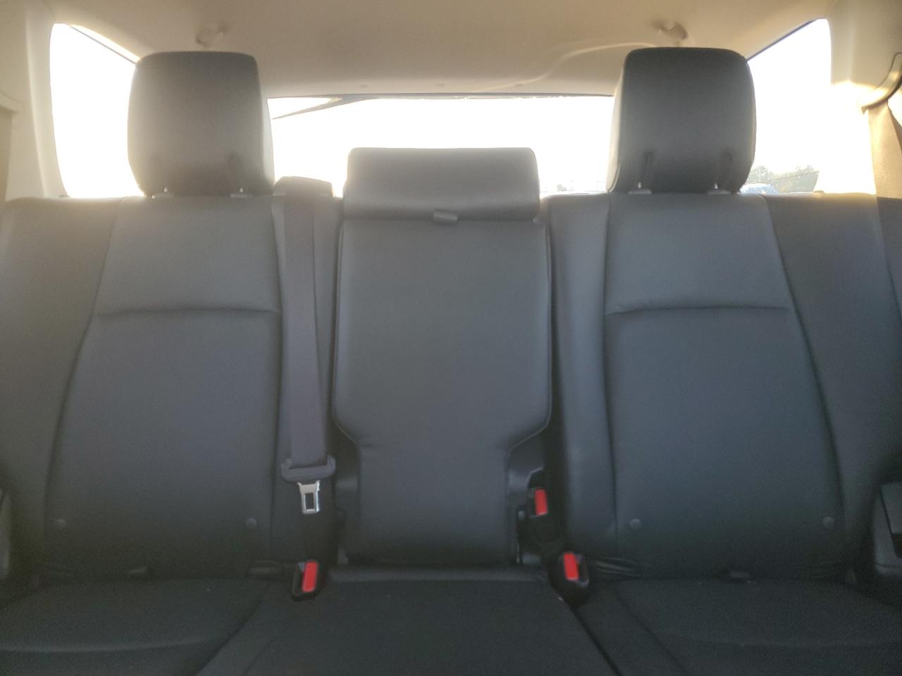 Toyota 4Runner Limited Image 10