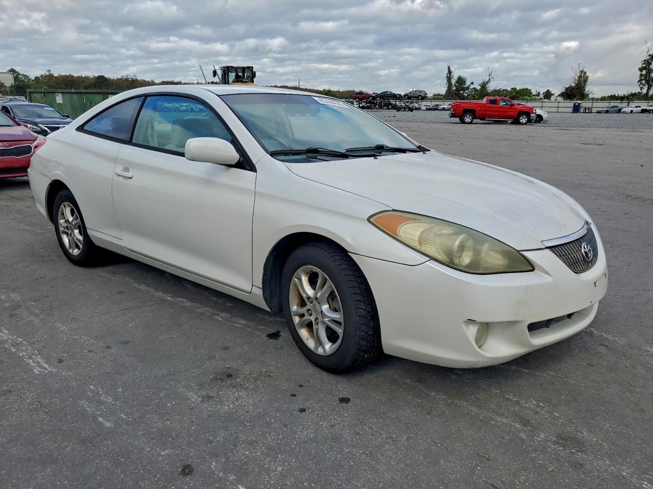 Toyota Camry Se Image 3